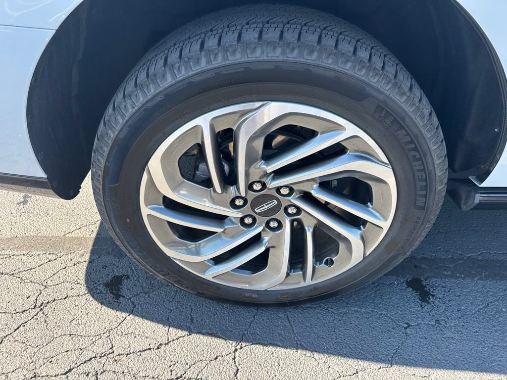 Used 2026 Lincoln Navigator Reserve AWD/4WD image 14