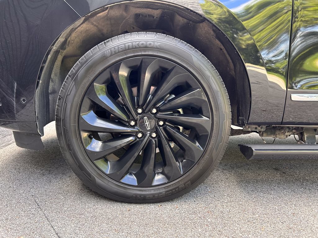 Used 2021 Lincoln Navigator L Reserve AWD/4WD image 49