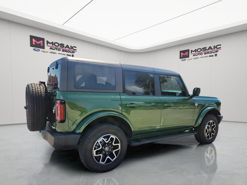 Used 2023 Ford Bronco Outer Banks image 10