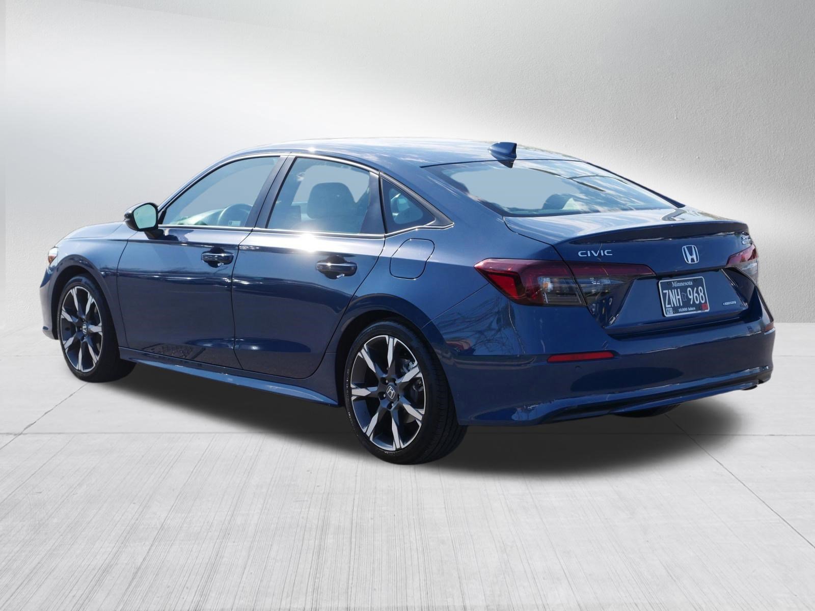 Used 2025 Honda Civic Sport Touring image 5