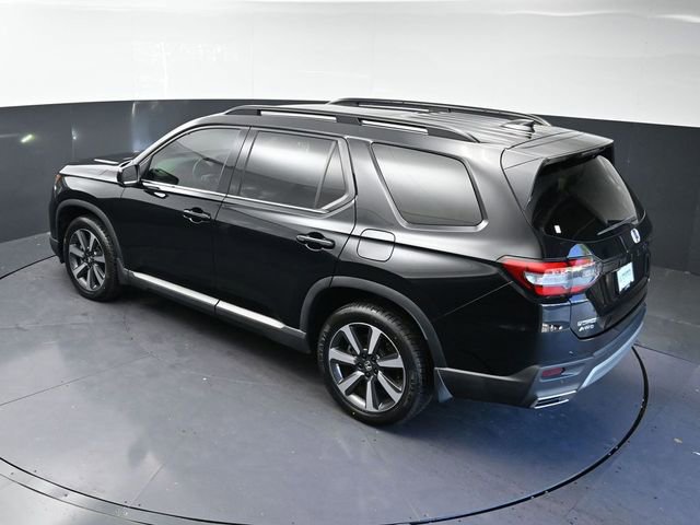 Used 2023 Honda Pilot Touring image 32