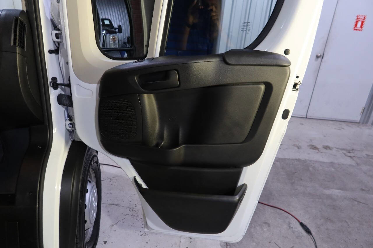 Used 2021 RAM ProMaster 2500 image 14