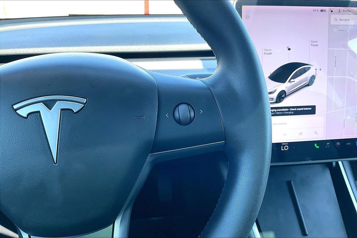Used 2020 Tesla Model 3 Standard Range Plus RWD image 30