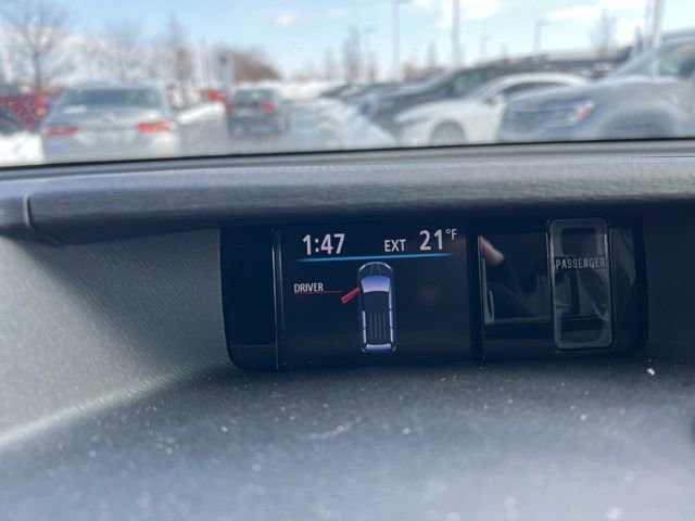 Used 2011 Toyota Sienna LE w/ Towing Pkg image 17