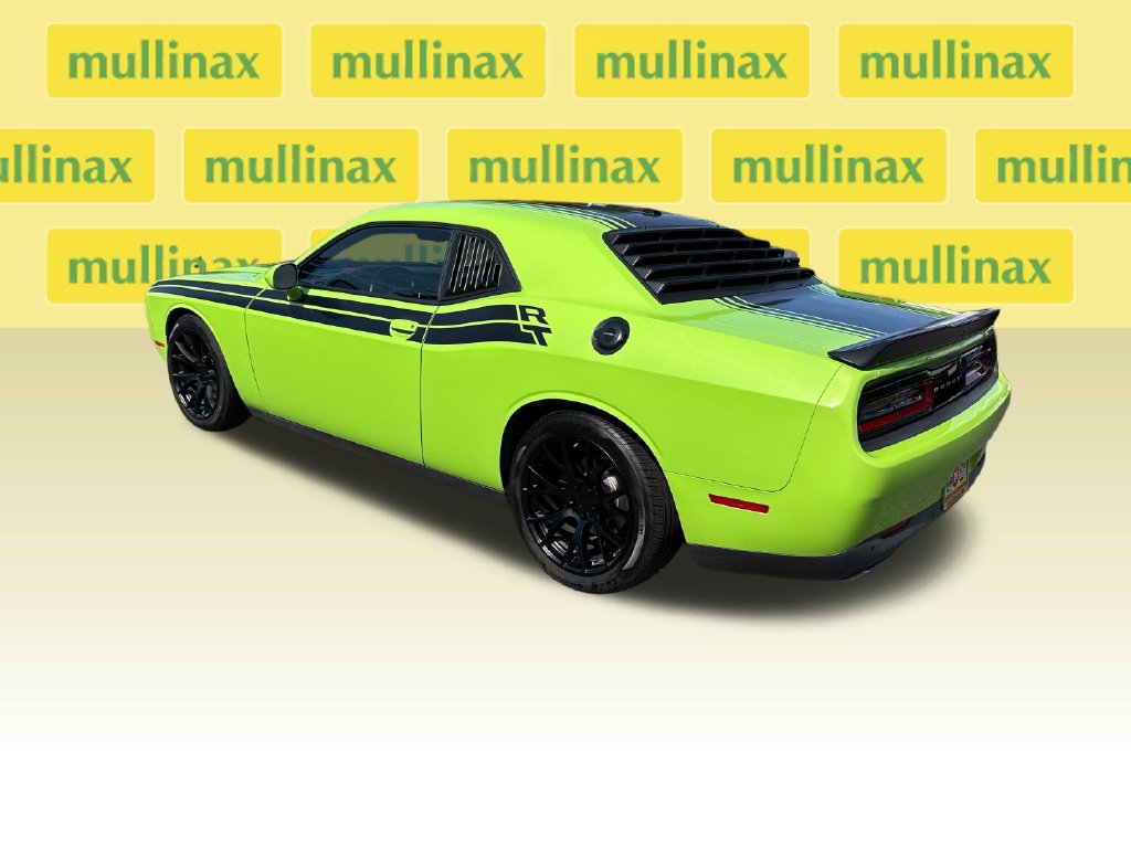 Used 2015 Dodge Challenger R/T Shaker RWD image 10