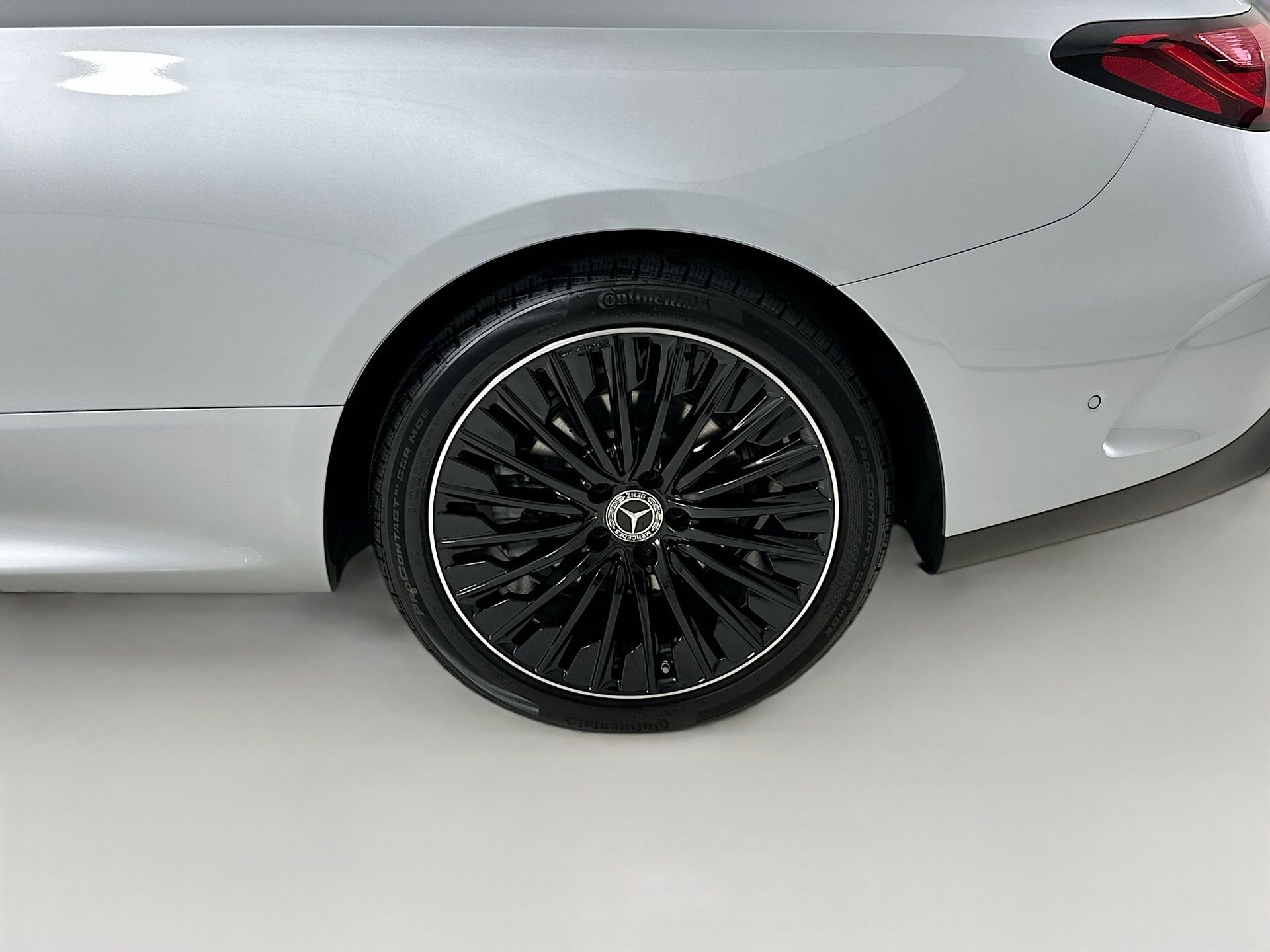 New 2026 Mercedes-Benz CLE 300 4MATIC Coupe image 34