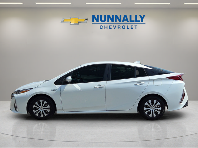 Used 2022 Toyota Prius Prime XLE FWD image 2
