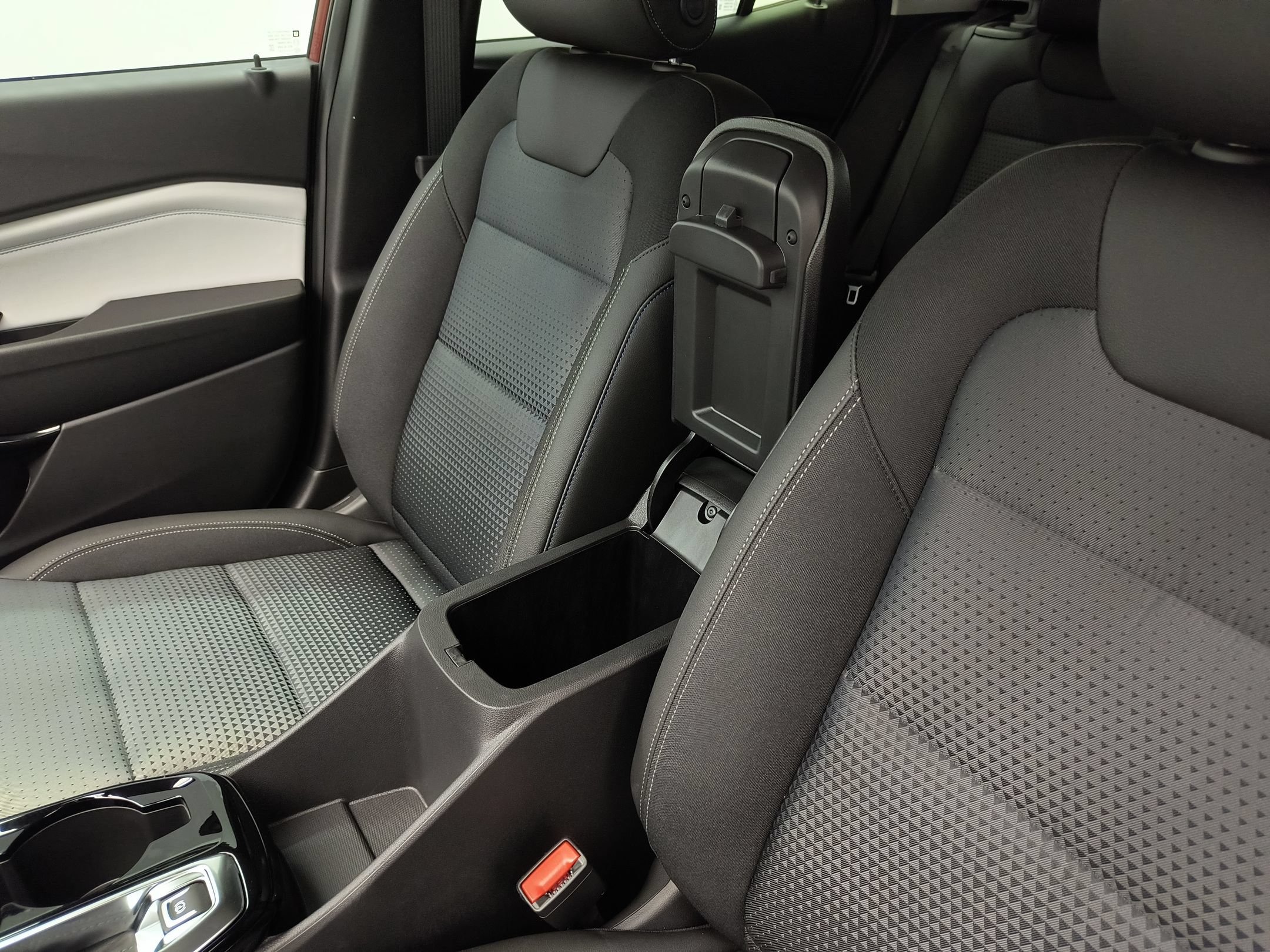 New 2026 Chevrolet Trax LT w/ Driver Confidence Package FWD image 27