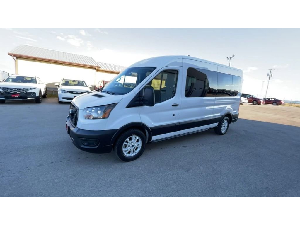Used 2023 Ford Transit 350 XL image 4