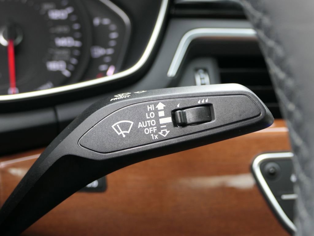 Used 2023 Audi A4 2.0T Premium w/ Convenience Package image 17