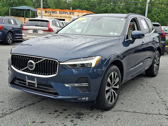 Certified 2023 Volvo XC60 B5 Core w/ Climate Package AWD/4WD image 3