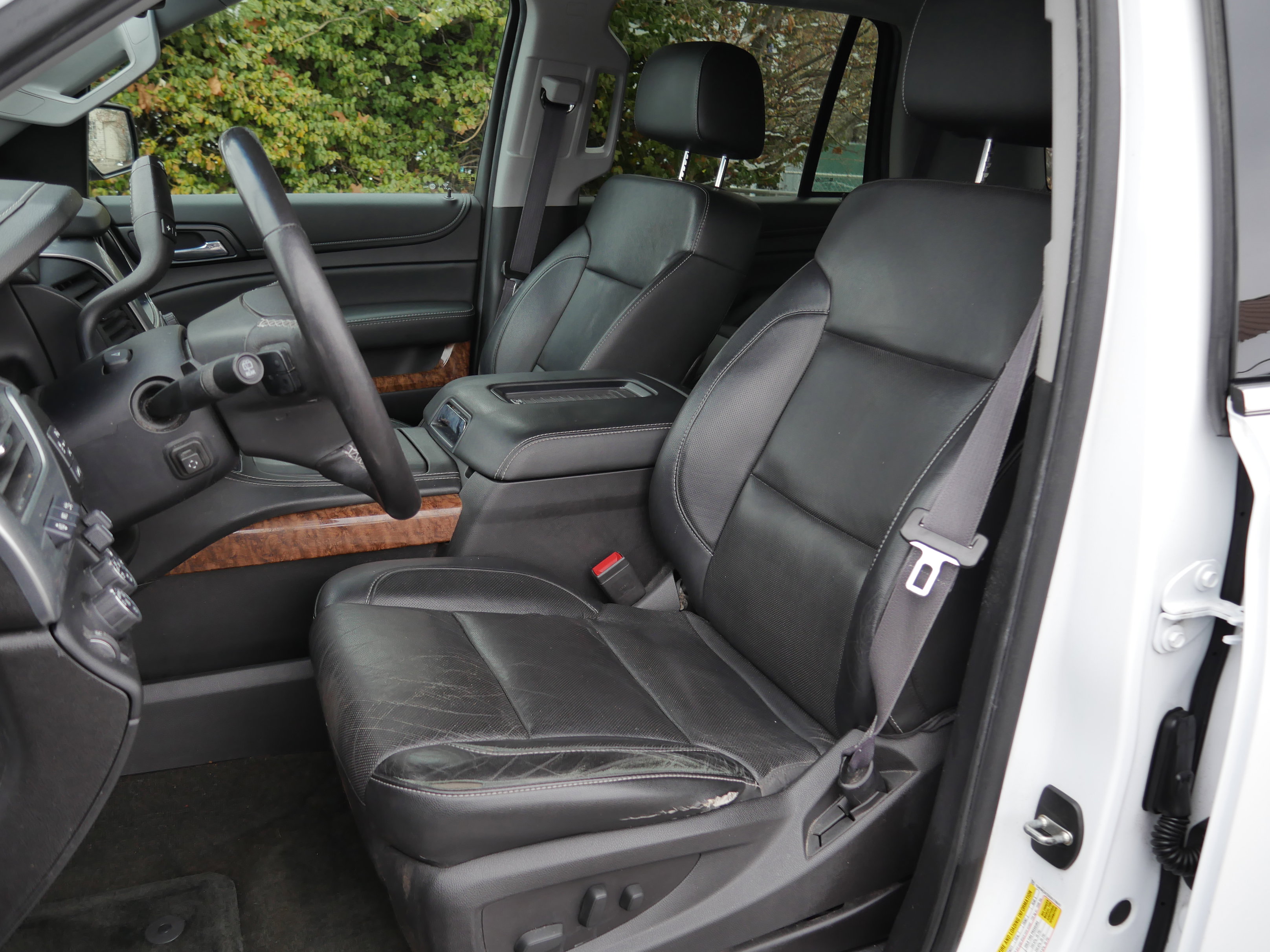 Used 2016 Chevrolet Tahoe LTZ image 38