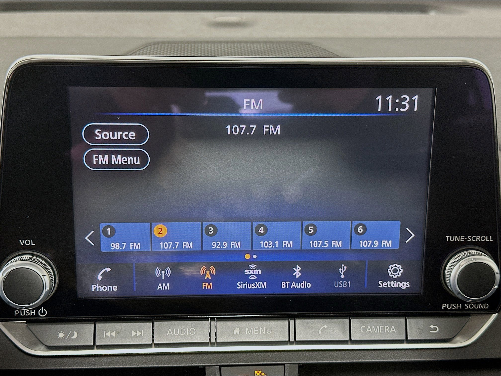 Used 2025 Nissan Altima 2.5 SV image 19