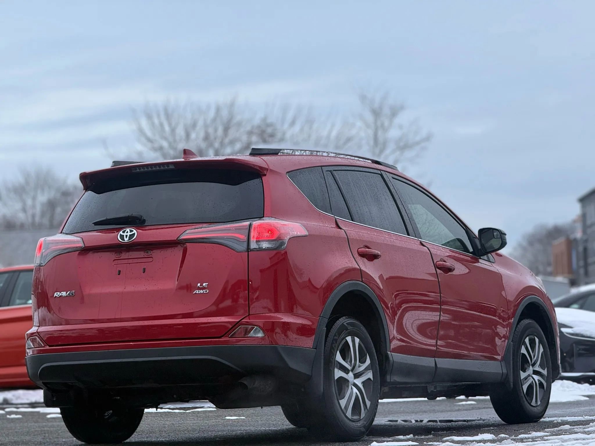 Used 2016 Toyota RAV4 LE image 6