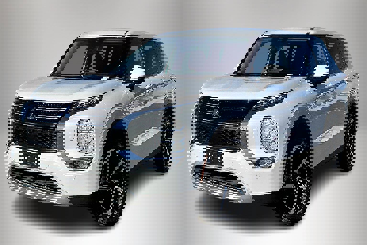 Used 2024 Mitsubishi Outlander SE image 3