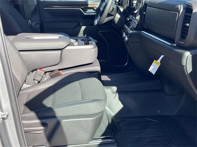 New 2026 GMC Sierra 1500 SLE image 7