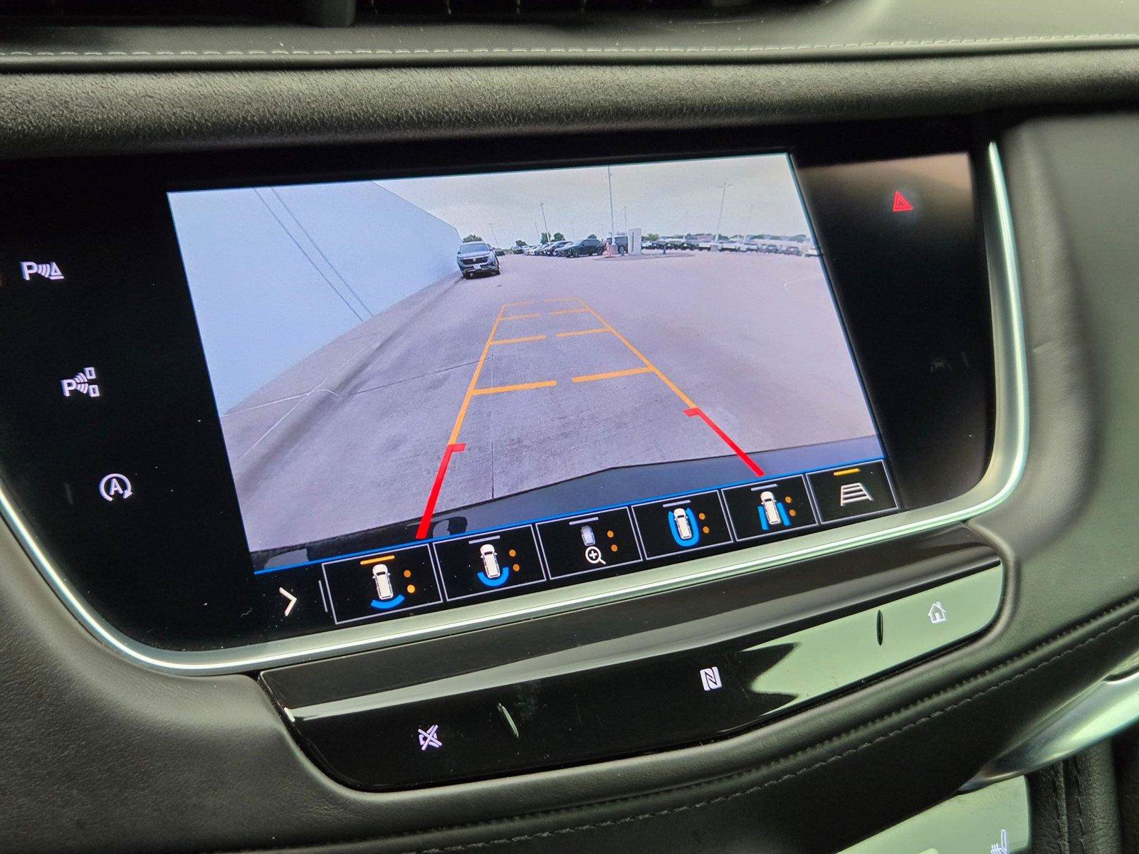 Used 2020 Cadillac XT5 Sportv w/ Platinum Package AWD/4WD image 20