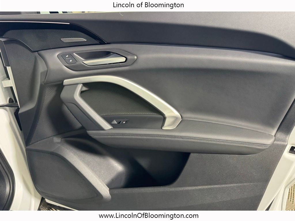 Used 2025 Audi Q5 Prestige image 16