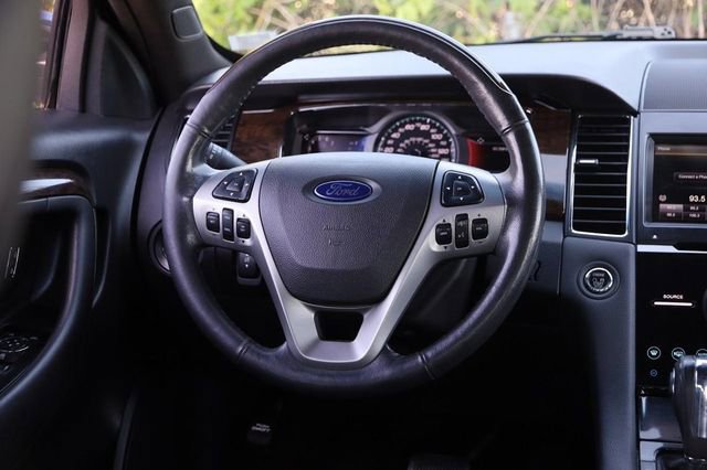 Used 2014 Ford Taurus Limited w/ Equipment Group 301A FWD image 24