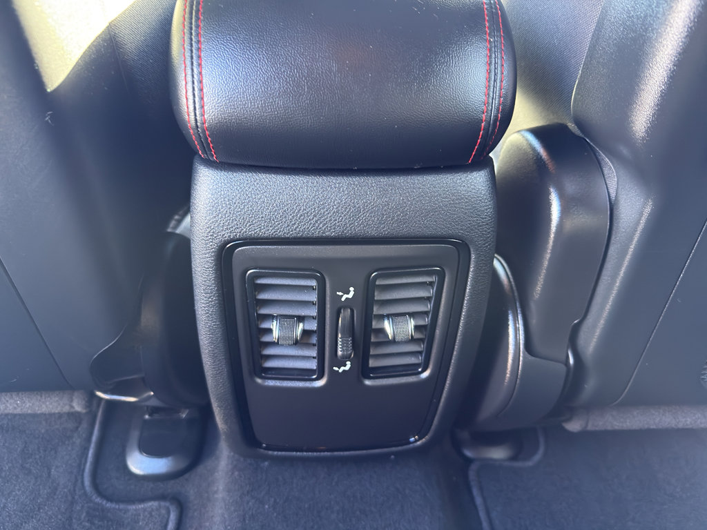 Used 2025 Dodge Durango GT w/ Blacktop Package image 32