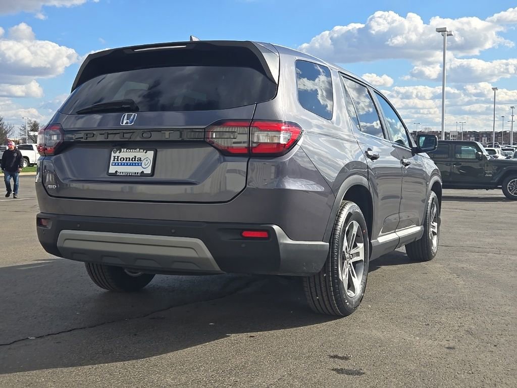 Used 2025 Honda Pilot EX-L image 8