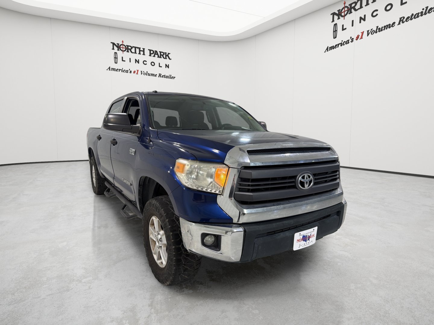 Used 2015 Toyota Tundra SR5 w/ SR5 Upgrade Package RWD image 7