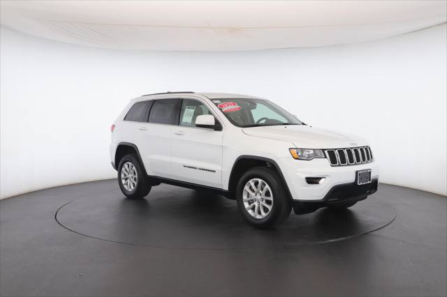 Certified 2022 Jeep Grand Cherokee Laredo E AWD/4WD image 31