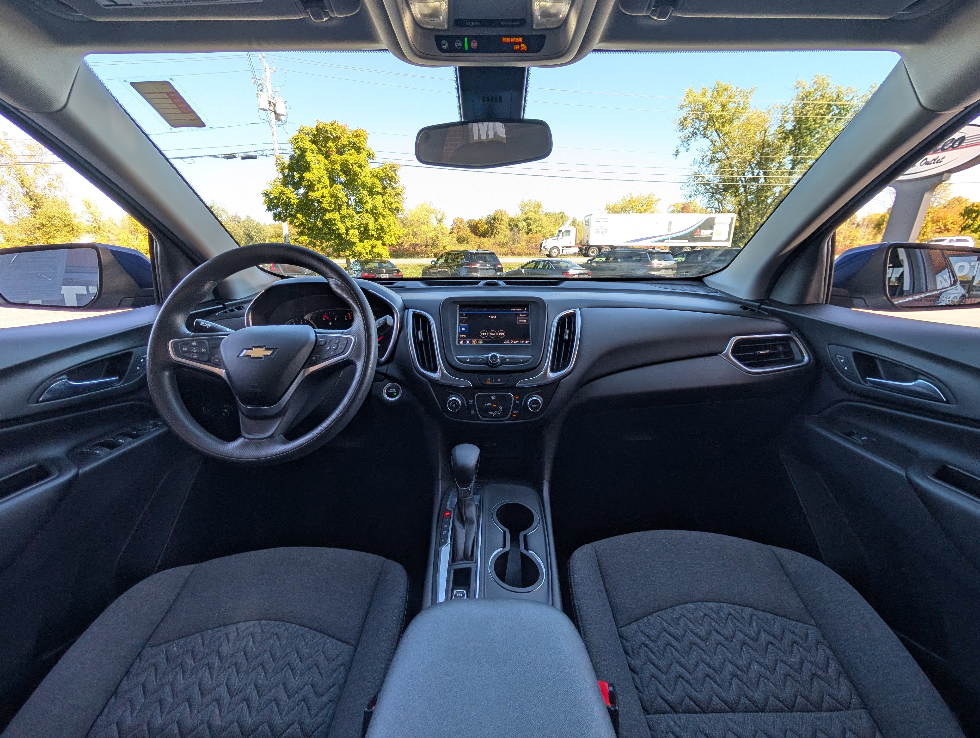 Used 2022 Chevrolet Equinox LT w/ LPO, Floor Liner Package image 2