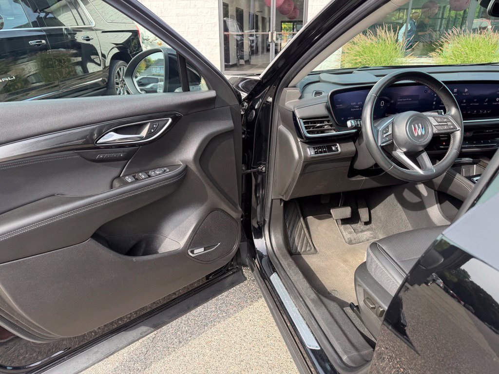 Certified 2024 Buick Envision Preferred AWD/4WD image 18