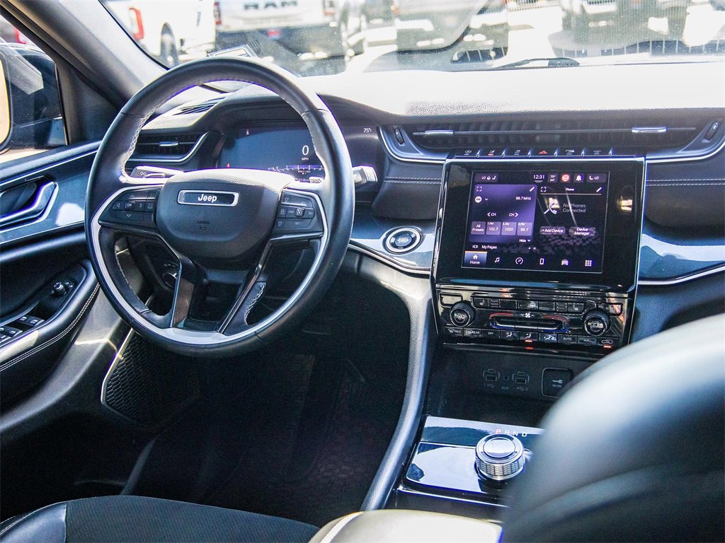 Used 2022 Jeep Grand Cherokee L Laredo image 25