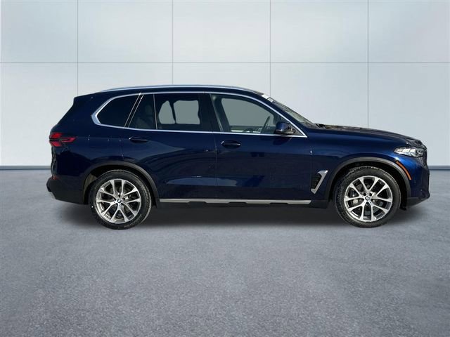 Certified 2024 BMW X5 xDrive40i w/ Premium Package image 5