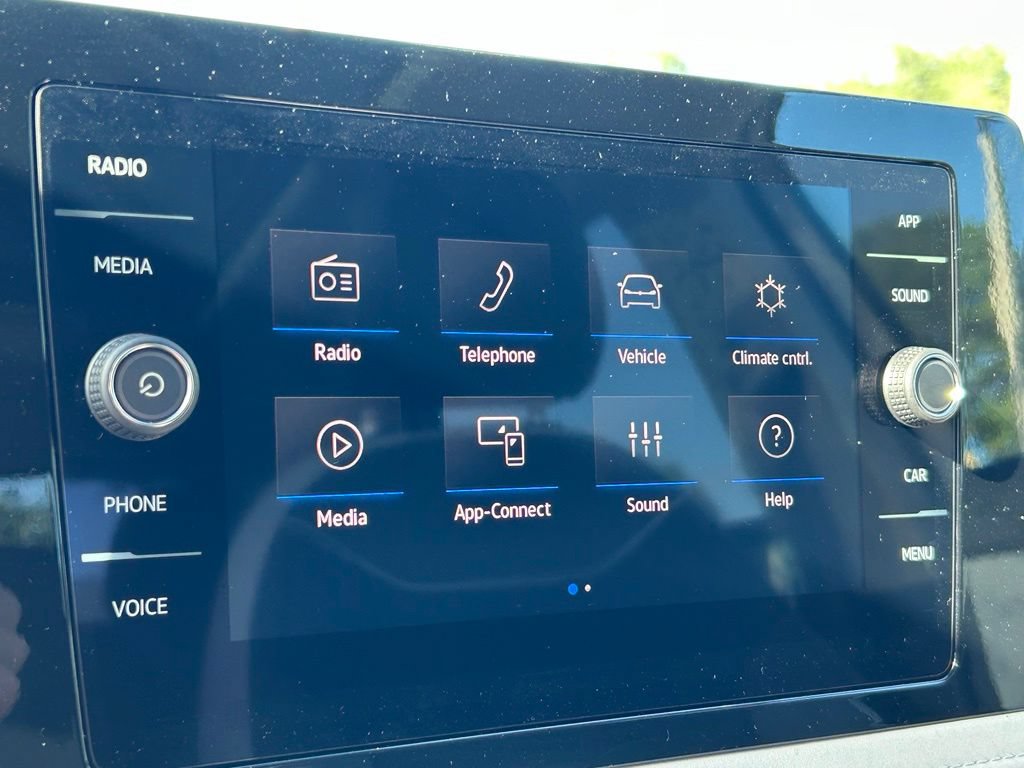 New 2026 Volkswagen Taos SE FWD image 25