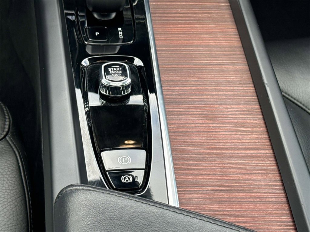 Used 2024 Volvo S60 B5 Plus image 16