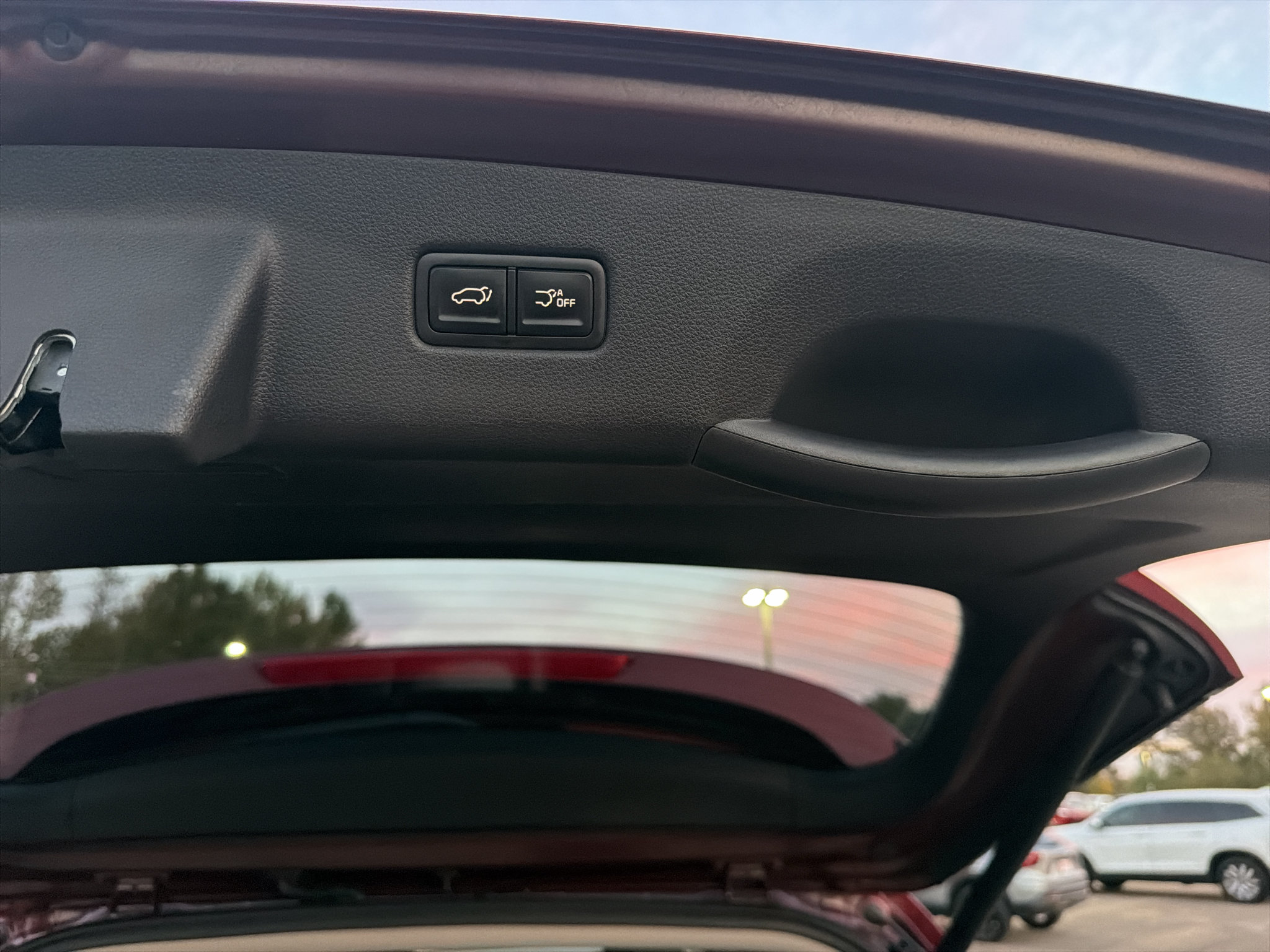 Used 2022 Kia Carnival SX Prestige FWD image 8