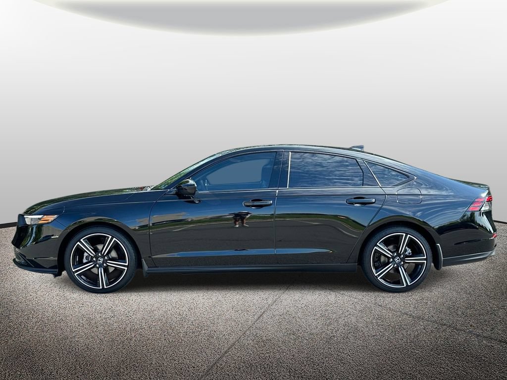 Used 2026 Honda Accord SE image 3