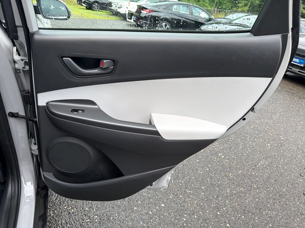 Certified 2023 Hyundai Kona SE AWD/4WD image 12