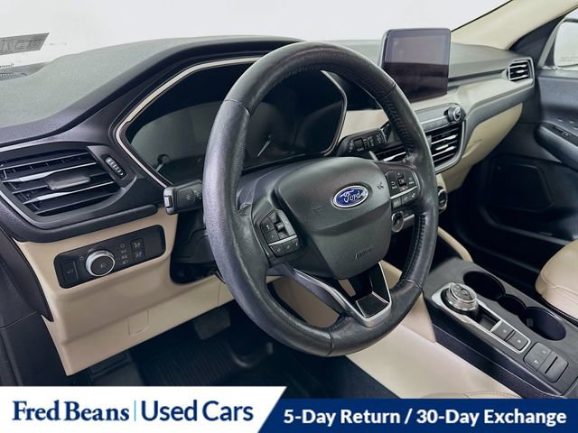 Used 2020 Ford Escape SEL image 11