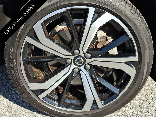 Certified 2023 Volvo XC60 B6 Ultimate w/ Protection Package Premier AWD/4WD image 10