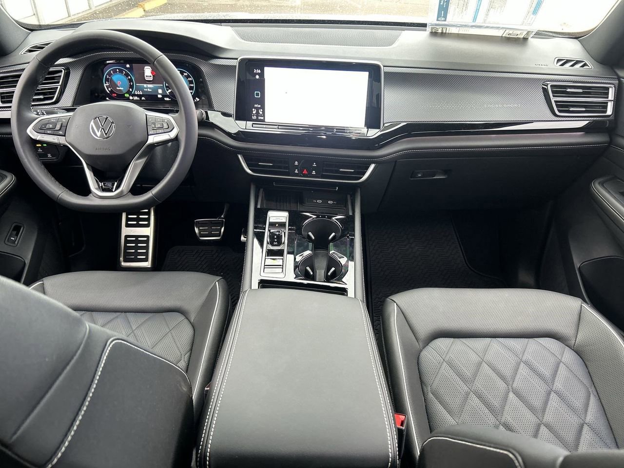 New 2026 Volkswagen Atlas Cross Sport SEL Premium R-Line image 10