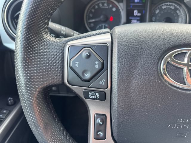 Used 2022 Toyota Tacoma SR5 w/ Technology Package AWD/4WD image 7