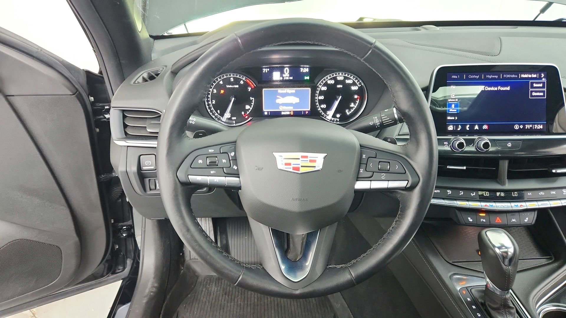 Used 2025 Cadillac CT4 Luxury AWD/4WD image 19