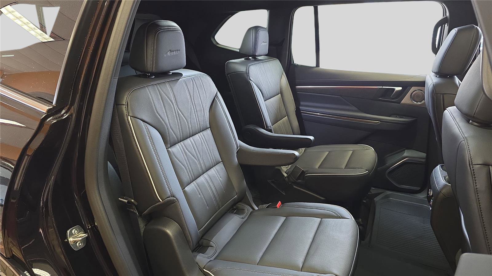 New 2026 Buick Enclave Avenir w/ Super Cruise Package image 17