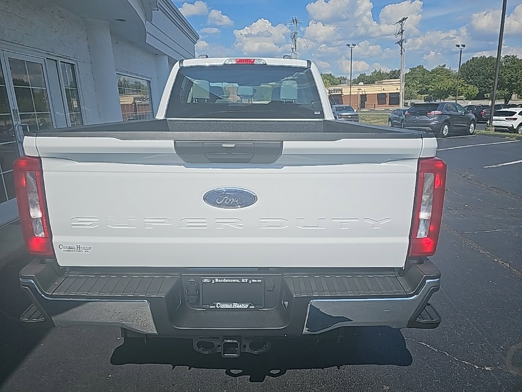 New 2026 Ford F250 4x4 Crew Cab Super Duty image 5
