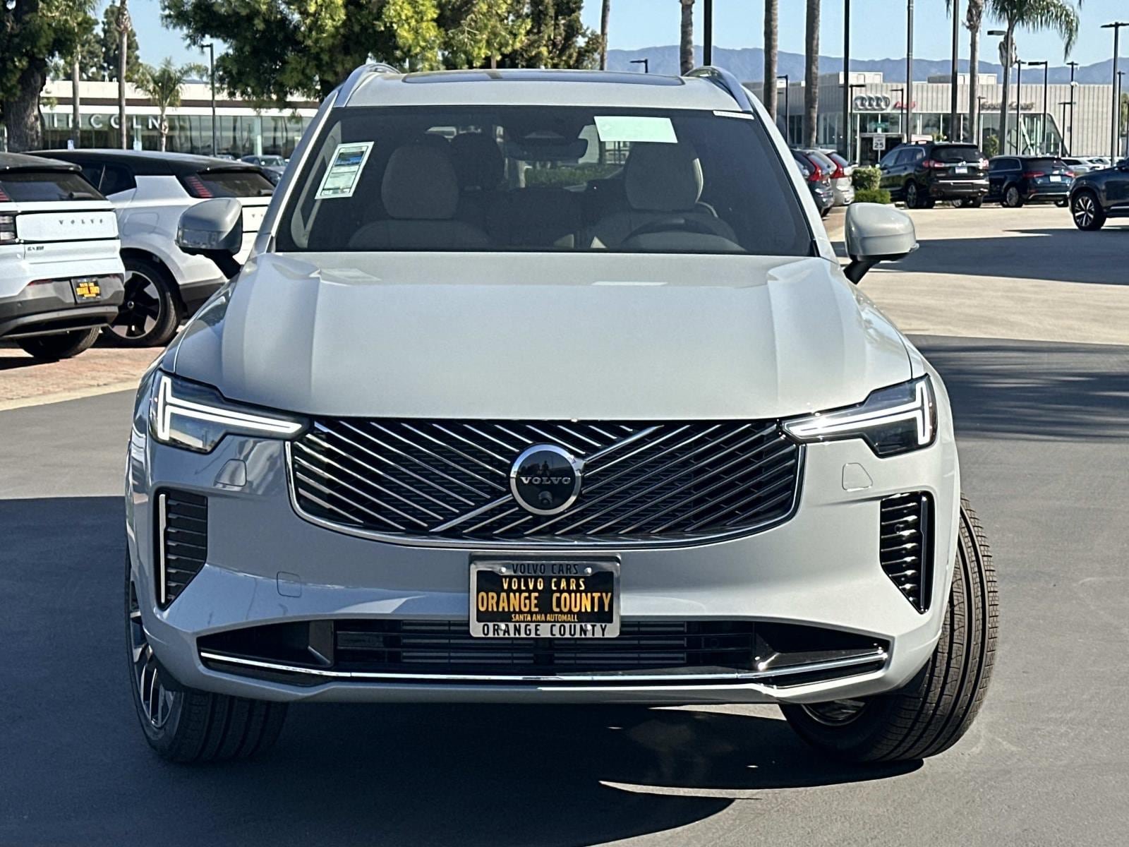 New 2026 Volvo XC90 T8 Plus AWD/4WD image 2