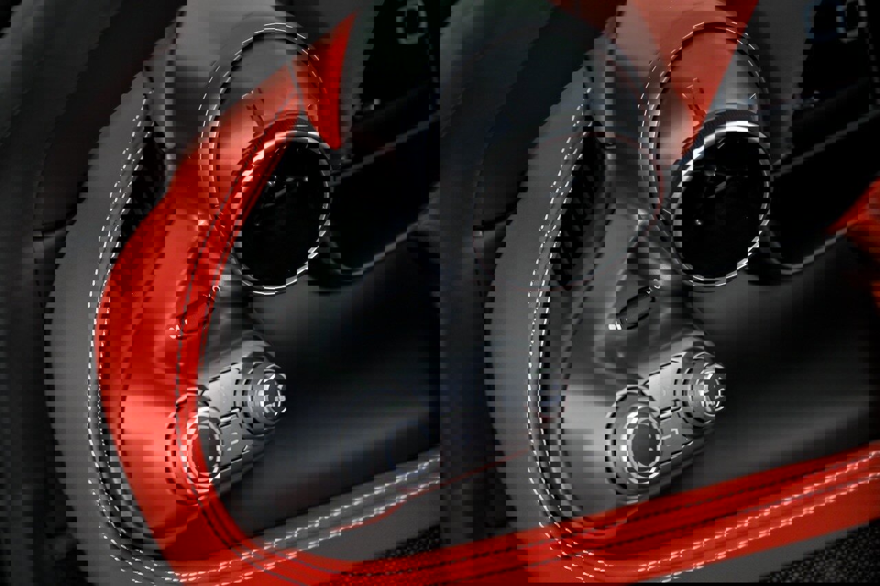 Used 2022 Ferrari F8 Tributo image 33