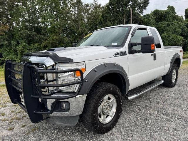 Used 2016 Ford F250 XLT w/ XLT Value Package AWD/4WD image 4
