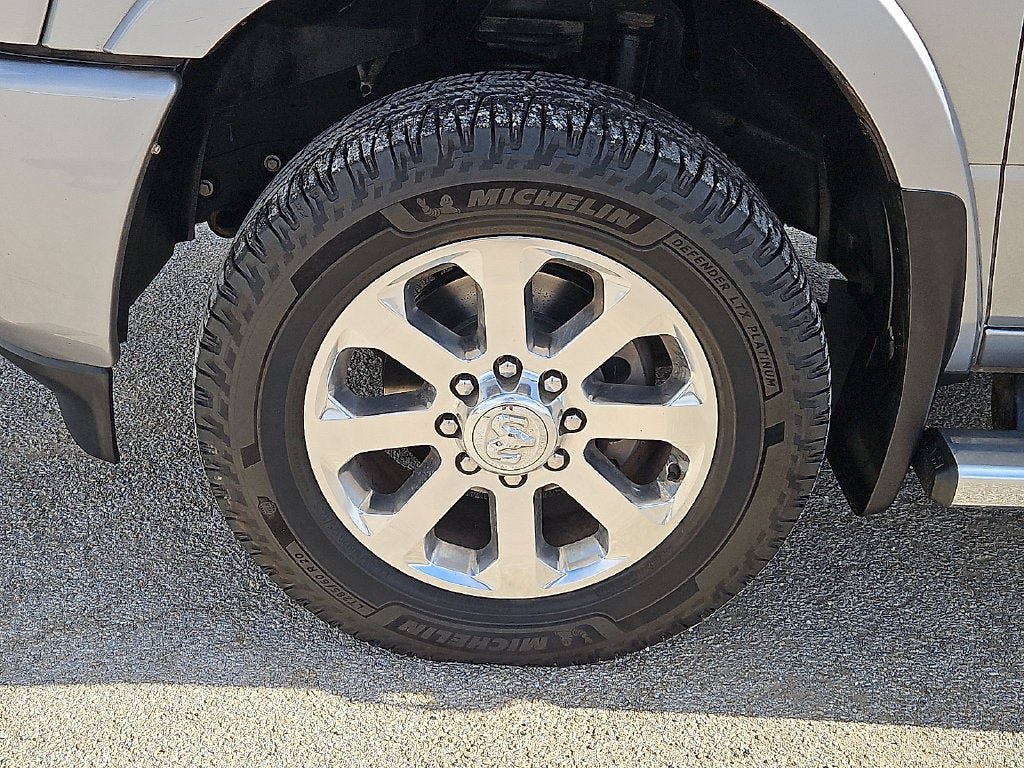 Used 2019 RAM 3500 Laramie AWD/4WD image 13