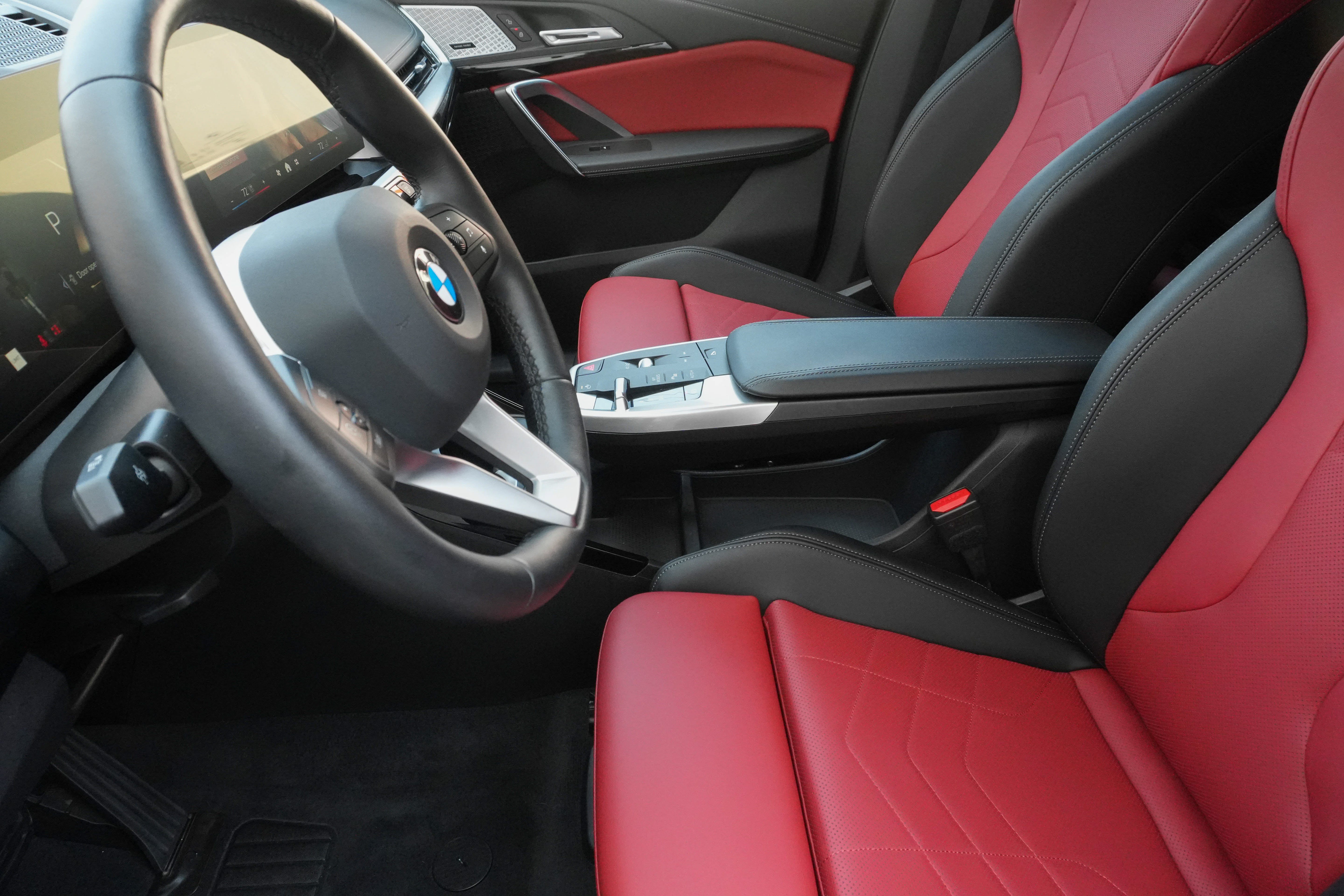 Certified 2025 BMW X1 xDrive28i AWD/4WD image 12