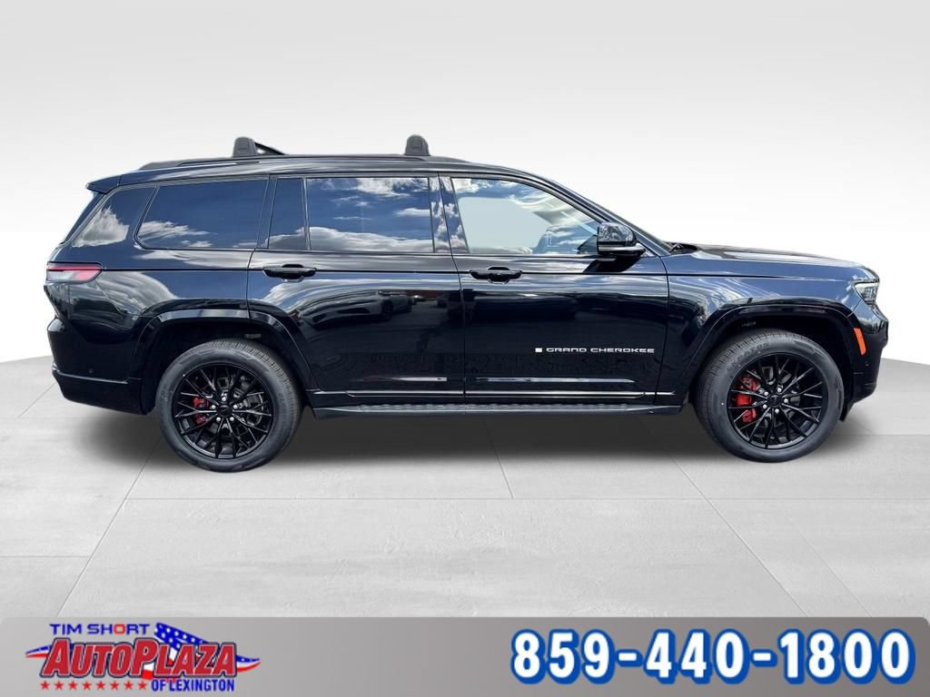 Used 2021 Jeep Grand Cherokee L Summit w/ Luxury Tech Group V AWD/4WD image 9