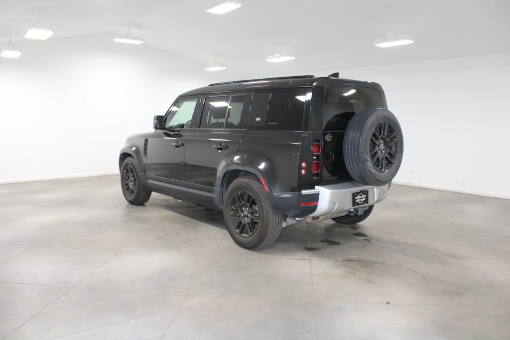 Used 2024 Land Rover Defender 110 S image 7